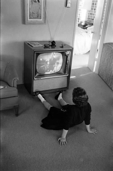 Tv Vintage, Vintage Television, Vintage Tv, Vintage Life, Old Tv, A Tv, Black & White, The Good Old Days, Back In The Day