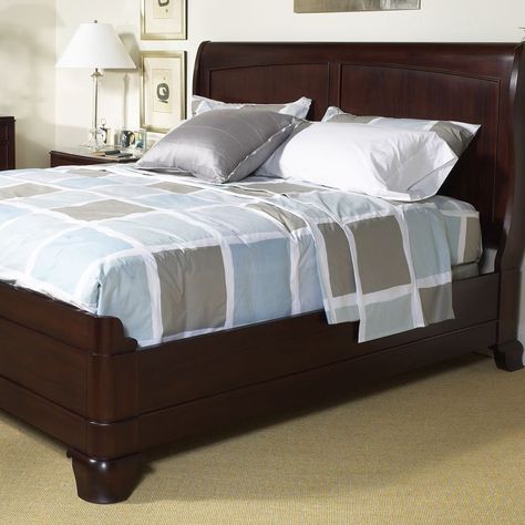 Moderne Panel Bed Cresent Furniture Moderne Panel Bed SKU #: CEU1097 Primary Bedroom Decor, Bed Designs With Storage, King Sleigh Bed, Luxury Sofa Living Room, Sleigh Bedroom Set, Oak Bed, Newly Remodeled Kitchens, Wood Bed Design, Bed Frame Design