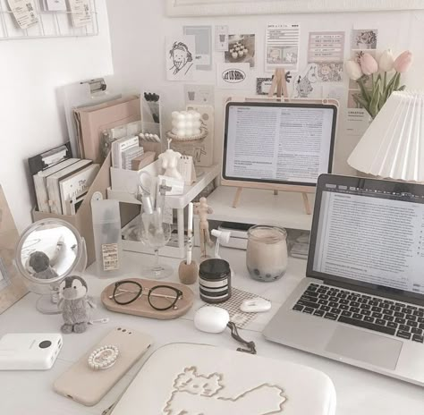 Neutral Stationary Aesthetic, Minimalist Aethstetic, Office Beige Aesthetic, Korean Style Room Decor, Aethstetic Stationary, Desk Setup Brown, Beige Desk Setup, Brown Study Table Aesthetic, Beige Office Aesthetic