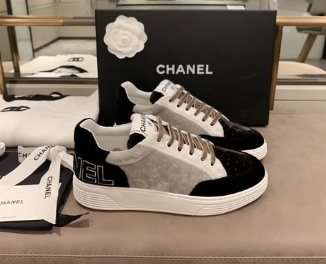 Channel Sneaker, Kasut Pengantin, Channel Shoes, Channel Outfits, Chanel Sneakers, Dr Shoes, Chanel Casual, Kawaii Shoes, Trainers Shoes