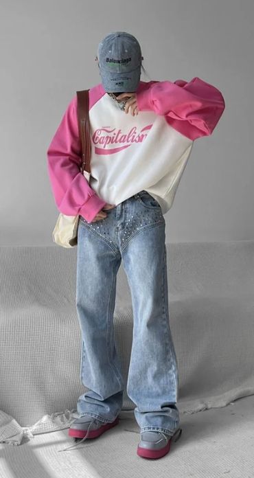 Barbie Men Outfit Ideas, Y2k Mens Fashion Pink, Barbie Fits Men, Barbie Outfit Inspo Men, Men Barbiecore, Barbiecore Aesthetic Outfit Men, Pink Men’s Outfit, Pink Men Aesthetic, Men In Pink Outfit