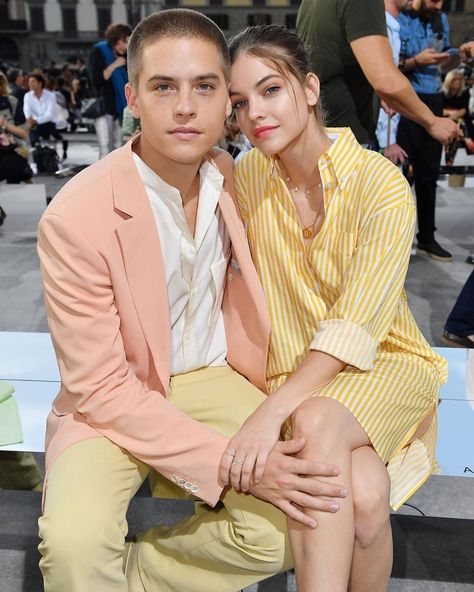 Fashion Week on Instagram: “The star-studded front row at the #FerragamoSS20 Menswear Runway. ✨ Photo by @gettyimages” Barbara Palvin Dylan Sprouse, Dylan Sprouse Girlfriend, Dylan Sprouse And Barbara Palvin, Barbara Palvin And Dylan Sprouse, Kate Mara, Dylan Sprouse, Menswear Runway, Jonas Brothers, Cole Sprouse