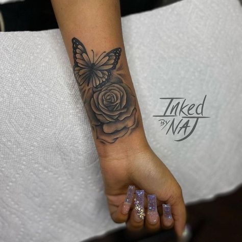 Butterfly And Rose Tattoo, Butterfly And Rose, Arm Tattoos Black, Arm Sleeve Tattoos For Women, Hand Tattoos For Girls, Girl Arm Tattoos, Cute Hand Tattoos, Pretty Hand Tattoos, Black Girls With Tattoos