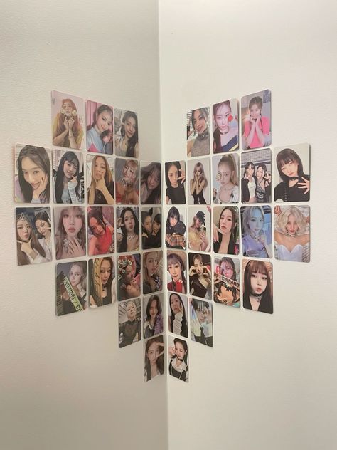 photocard heart Kpop Poster Arrangement Ideas, Photocard Heart On Wall, Photocard Room Decor, Kpop Photocards Ideas, Room Decor Kpop Aesthetic, Photocard Display Ideas, Kpop Room Ideas Posters, How To Make Photo Cards Kpop, Kpop Decor Ideas