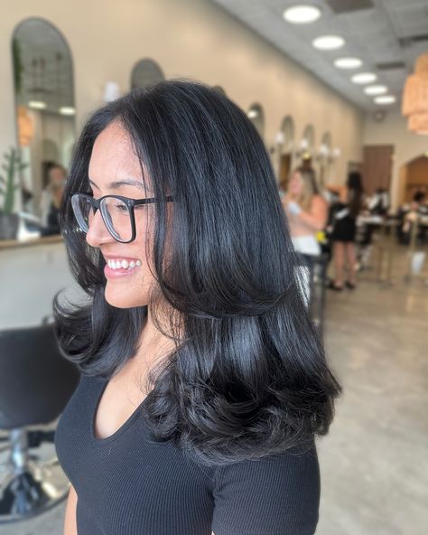 a whole new look with just a haircut 🪄 #njhairstylist #njhair #haircut #blowout #hairtransformation #njhairsalon #denvillenj #hairinspiration #hairinspo #layers Blowout Layers Medium Length, 90s Blowout Layers Medium Length, 90s Blowout Layers, Mid Length Blowout, Blowout Layers, Mid Length Haircuts, Layers Medium Length, Haircut Blowout, Layers Medium