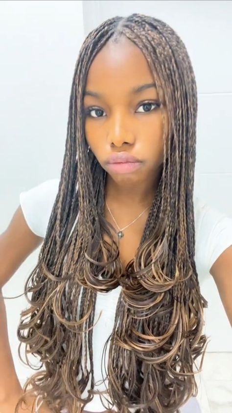 Layered Braids, French Curls, Latest Hair Braids, Highlights Curly Hair, Short Box Braids Hairstyles, Pretty Braids, French Curl, Natural Hair Stylists, Short Box Braids