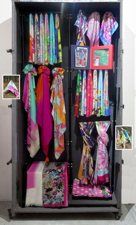 Scarves Display Visual Merchandising, Scarves Display Ideas, Scarf Shop Design, Scarf Display Ideas, Charity Shop Display Ideas, Fabric Shop Display, Scarves Store, Scarf Display, Scarf Storage