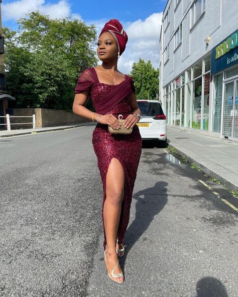 Wine Asoebi Styles, Burgundy Lace Asoebi Styles, Burgundy Asoebi Lace Styles, Burgundy Asoebi, Wine Red Lace Asoebi Styles, Burgundy Nigerian Traditional Wedding, Asoebi Styles 2022, Ankara Asoebi Styles, Burgundy Aso Oke