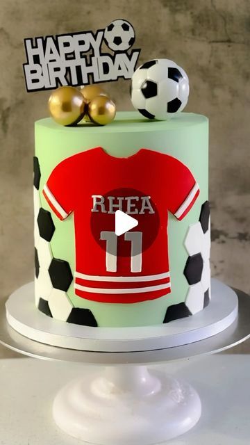 Soccer Stadium Cake, Soccer Ball Cake Ideas, Sport Cakes For Boys, Boys Cake Designs Birthday, Soccer Cake Ideas For Boys, Soccer Jersey Cake, Football Pitch Cake, Soccer Cake Ideas, Football Cakes For Boys