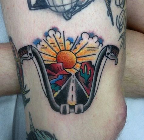 Small Traditional Biker Tattoos Handlebars With Sunset And Open Road On Man Beer Tattoo, Motorcycle Tattoo, Motorcycle Tattoos, Bike Tattoos, Biker Tattoos, Kunst Tattoos, Traditional Tattoo Sleeve, Tattoos Geometric, Back Of Shoulder Tattoo