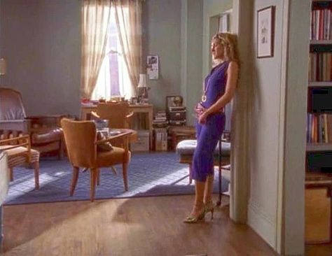 Carrie Bradshaw Apartment, Carrie Bradshaw Style, Herringbone Wood Floor, Uptown Girl, New York Apartment, Walk In Wardrobe, City Scene, Dream Apartment, City Apartment