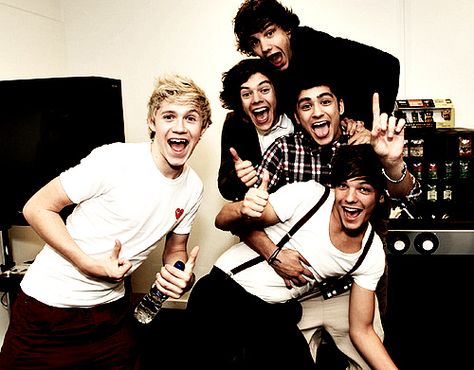 Luis Tomlinson, Gambar One Direction, One Direction Wallpaper, One Direction Imagines, One Direction Photos, Up All Night, One Direction Pictures, I Love One Direction, 1 Direction