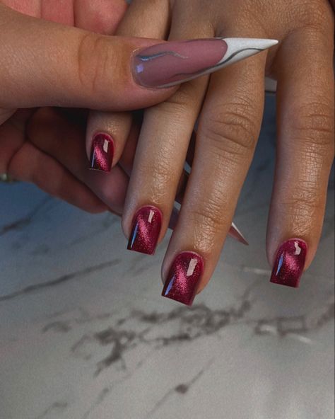 Red Cat Eye Nails Design Square, Short Square Red Nail Designs, Cat Eye Square Nails, Short Square Cat Eye Nails, Cat Eye French Tip Nails Square, Cat Eye Nails Square, Red Nails Cat Eye, Square Cat Eye Nails, Red Short Square Nails