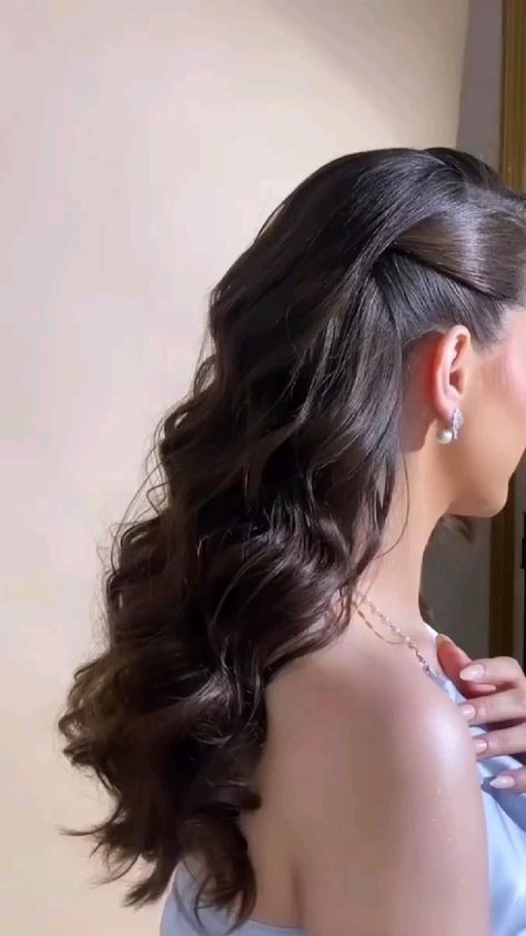 Makeup Ideas For Wedding, Ponytail Hairstyles Easy, Hair Inspiration Long, Guest Hair, Classic Makeup, Hollywood Hair, Bridesmaid Hair Makeup, Your 20s, Hairstyles For Layered Hair