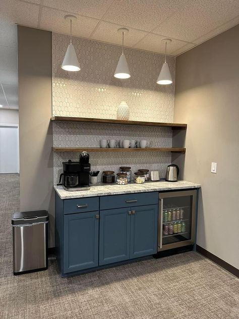 Small Office Lunch Room Ideas, Kitchen In Office Space, Waiting Area Coffee Bar, Office Pantry Ideas Small Spaces, Office Break Room Ideas Kitchens, Coffee Station In Office, Conference Room Coffee Station, Small Office Kitchen Break Room, Snack Station Office