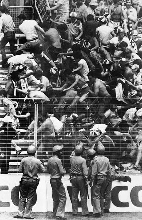 Football Firms, Football Hooliganism, England Vs France, Millwall Fc, British Football, Ultras Football, Bilbao Spain, England Fans, Football Casuals