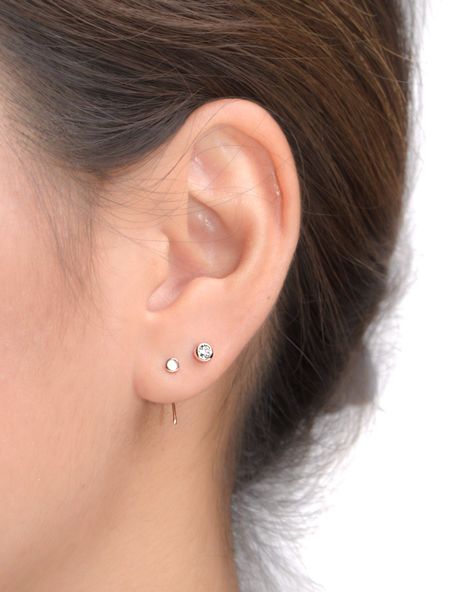 Double Earlobe Piercing, 2nd Ear Piercing, Second Ear Piercing, Double Earring, Gold Ear Jacket, Piercing Inspo, Crush Humor, Double Earrings, Double Piercing