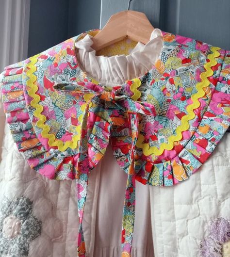 Eccentric Maximalist, Dicky Collar, Toothpaste Kisses, Quilted Coat Pattern, Collar Ideas, Collar Detachable, Collars Diy, Sewing To Sell, Cycle Chic