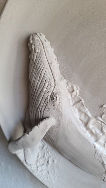 Paintings With Clay, Ocean Sculpture, Drywall Art, Sculpture Art Projects, Whale Wall Art, Sea Sculpture, Plaster Sculpture, Sculpture Art Clay, Clay Wall Art