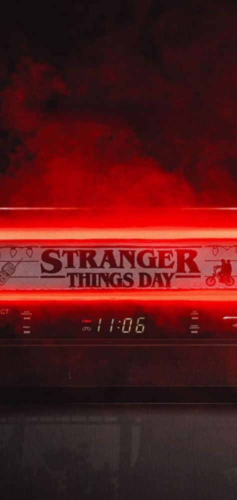 Happy Stranger Things Day (11/06/2023) Stranger Things Wallpaper Home Screen, Stranger Things Wallpaper 4k, Stranger Things Day, 80s Aesthetic Retro, 80s Aesthetic, Stranger Things Wallpaper, Aesthetic Pics, Retro Wallpaper, Stranger Things