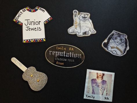 Love Taylor Swift and going to be a Resident Assistant at your school? Here are some door decoration ideas that I've made for my residents! Taylor Swift Door Decs Ra, Taylor Swift Bulletin Board Ra, Taylor Swift Door Decs, Taylor Swift Bulletin Board, Hall Themes, Res Life Door Decs, Decks Ideas, Door Decoration Ideas, Ra Door Decs