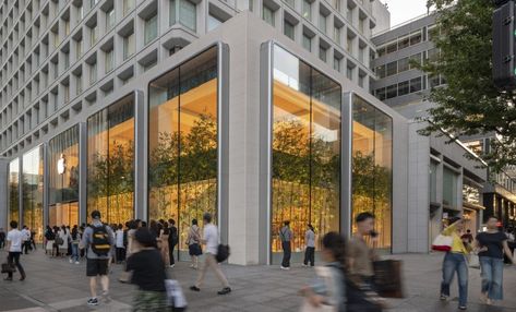 Foster + Partners completes Apple Marunouchi in central Tokyo Apple Store Design, Retail Facade, Awesome Architecture, Foster Partners, Areas Verdes, Tower Block, Glass Cabinets Display, Architecture Ideas, High Rise Building