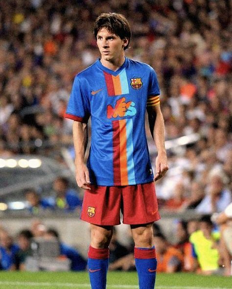 Messi 2005, 2005 Style, L Messi, Messi Goat, Lionel Andrés Messi, Leo Messi, Lionel Messi, Pretty People, Football