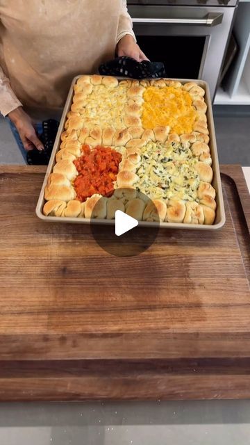 Allrecipes on Instagram: "Everyone’s face at the party when you show up with this dish: 😮🫢🤭

📸: @nicolemcmom 

✨: @lesh_larson 

#dips #gamedayfood #sidedish" Thanksgiving Recipes Dips, Christmas Savory Dips, Nicolemcmom Recipes, Beach Party Foods, Beach Foods, Eat Appetizers, Beach Bday, Fast Appetizers Easy, Beach Party Food