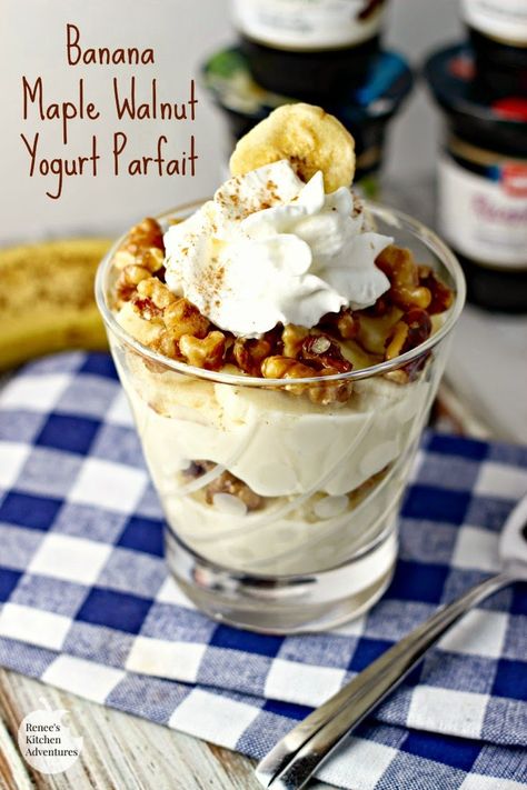 Renee's Kitchen Adventures Fruit Parfait Recipes, Yogurt Parfait Bar, Breakfast Parfaits, Yogurt Mousse, Fruit And Yogurt Parfait, Glazed Walnuts, Granola Parfait, Yogurt Parfaits, Parfait Breakfast