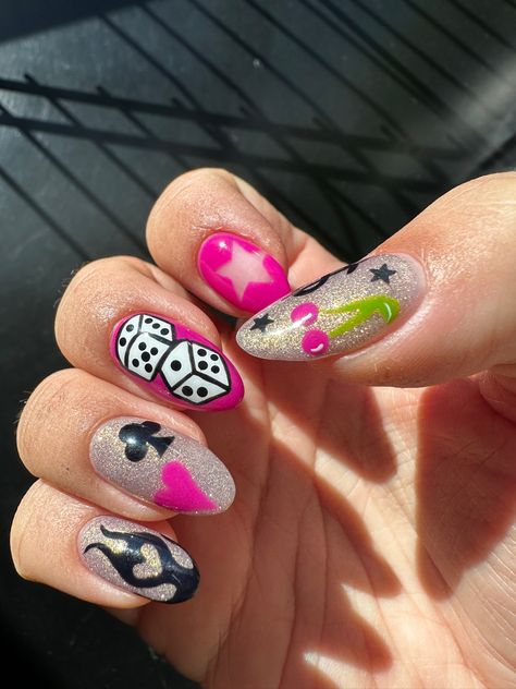 Dolly Parton Inspired Nails, Traditional Tattoo Nail Art, Nail Colors Trending Now, Pink Pony Club Nails, Vegas Nails Design, Vegas Nail Ideas, Vegas Themed Nails, Colorado Nails, Nails For Vegas Trip