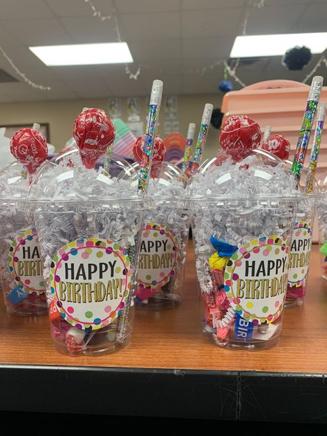 Birthday Treats For Students, Treats For Students, Classroom Birthday Treats, School Birthday Treats, Birthday Treat Bags, Birthday Return Gifts, Birthday Snacks, Student Birthdays, Classroom Birthday