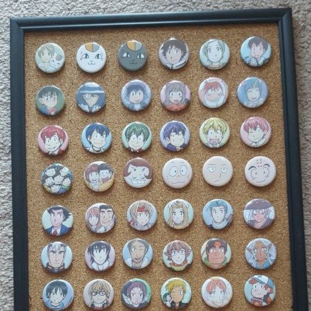 Make a Pin-Back Button Display - Moscaprint Studio Button Pins Display, Craft Show Button Display, Button Pin Display Ideas, How To Display Button Pins, How To Display Pins, Button Display Ideas, Pinback Buttons Display, Button Ideas Pins, Pin Display Ideas