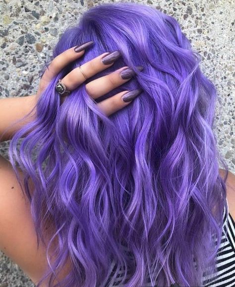 Lavender Hair Colors, Pulp Riot Hair Color, Cute Hair Colors, Lilac Hair, Lavender Hair, Hair Color Shades, Hair Color Purple, Hair Dye Colors, Hair Inspo Color