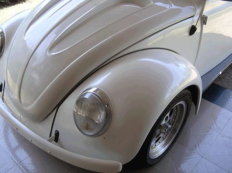 Crystal Silver Pearl on White Bug Antique White Sherwin Williams, Candy Car, Car Paint Colors, General Finishes Milk Paint, Concrete Sealer, Custom Rods, Pearl Paint, Grey Car, Ice Crystals