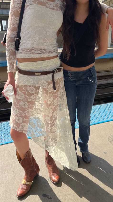 Lace Skirt Cowboy Boots, White Lace Skirt Outfit, Lace Skirt Outfit, Senior Outfits, Concert Ideas, White Lace Skirt, Urban Outfitters Clothes, Jenner Outfits, Skirt Outfit