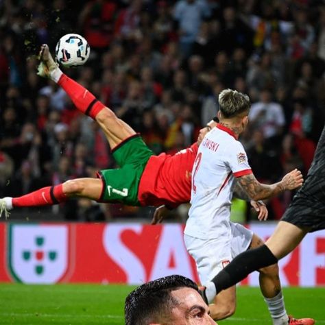 UEFA EURO 2024 on Instagram: "RONALDO BICYCLE KICK. WOW. 🤯

#NationsLeague" Ronaldo Bicycle Kick, Ronaldo Bicycle, Bicycle Kick, Ronaldo, Aesthetic Wallpapers, Bicycle, Wallpapers, On Instagram, Quick Saves