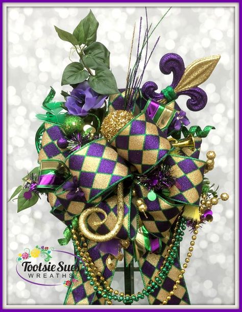 Mardi gras party favors