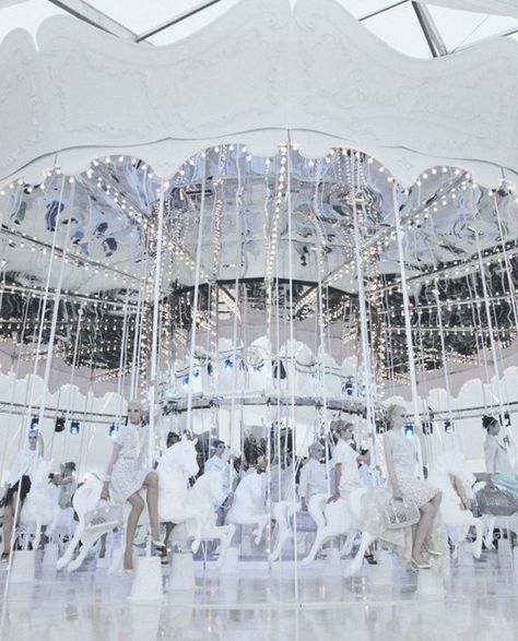 White Carousel, Night Circus, Big Promotion, Carousel Horses, Merry Go Round, Detroit Become Human, Pop Up Store, Stage Design, White Aesthetic