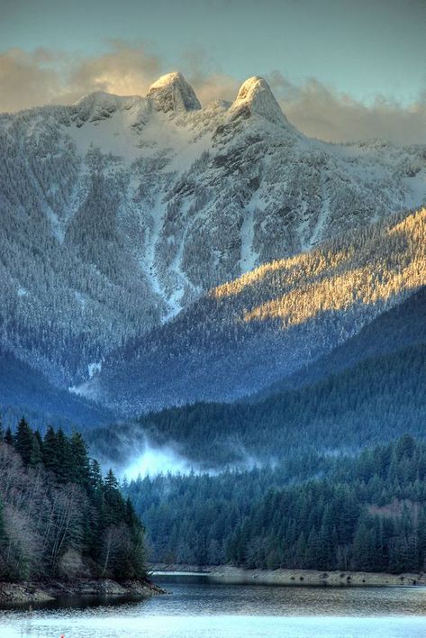 The Lions Vancouver's landmark mountain Country Landscape Photography, Vancouver Canada Photography, Photography Scenery, Vancouver Photography, Scenery Ideas, Canada Photography, Beautiful Canada, Canadian Winter, Canada Photos