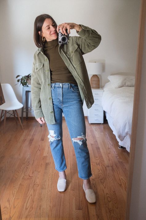 Tan Loafers Outfit, Birkenstock Boston Outfit, Fun Fits, Boston Outfits, Autumn Street, Loafers Outfit, Spring Capsule, Personal Aesthetic, Autumn Street Style