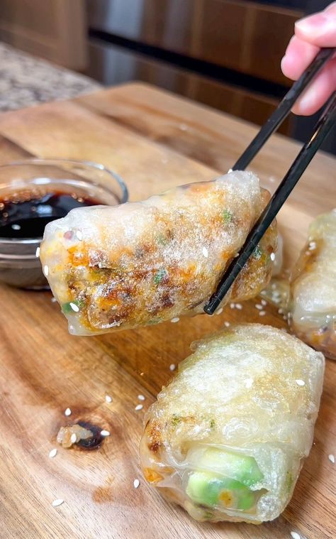 Chili Oil Shrimp wrapped in Crispy Rice Paper Rice Paper Recipes Crispy, Shrimp Rice Paper Rolls Fried, Spring Roll Paper Recipes, Rice Wrapper Spring Rolls, Rice Paper Recipes Shrimp, Rice Paper Shrimp Rolls, Healthy Rice Paper Rolls, Fried Rice Paper Recipes, Fried Spring Rolls Rice Paper