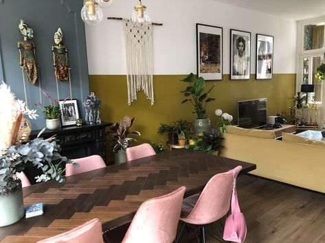 Mustard Dining Room, Pink And Mustard, Stripe Wall, Green Dining Room, Vibrant Living Room, Dark Walls, Eclectic Interior, Decor Aesthetic, Colorful Decor