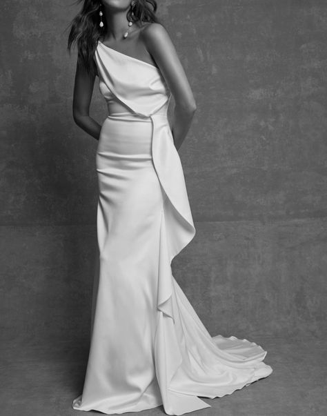 Sarah Seven's 'Venus' gown features a draped one shoulder bodice, ruffle along the skirt and fitted skirt with train. | one shoulder wedding dress, classic wedding dress, wedding dress with train #lovelybride #weddingdress Venus Wedding Dress, Dress Theory Seattle, Robes Glamour, Bridal Atelier, Sarah Seven, Blue Bridal, Classic Wedding Dress, Wedding Dress Sizes, Formal Dresses For Weddings