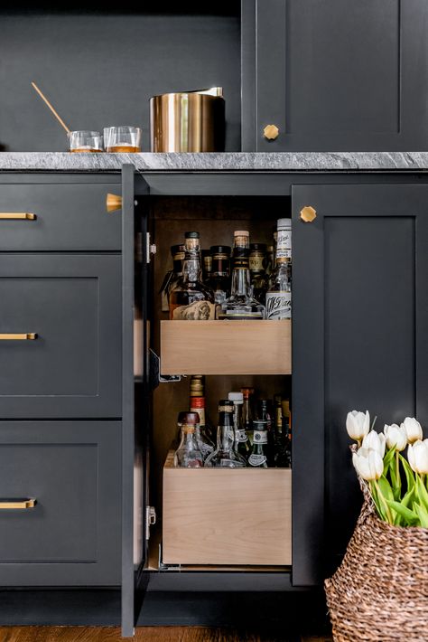 The Beaver Dam- Kitchen, Bar, Living Room, Sunroom - Transitional - Home Bar - Charlotte - by Delphinium Design | Houzz Bar Drawers, Lake House Bar, Sunroom Bar, Dry Bar Ideas, Cabinets For Kitchen, Bar Lounge Room, Dining Room Built In, Bar Nook, Home Wet Bar