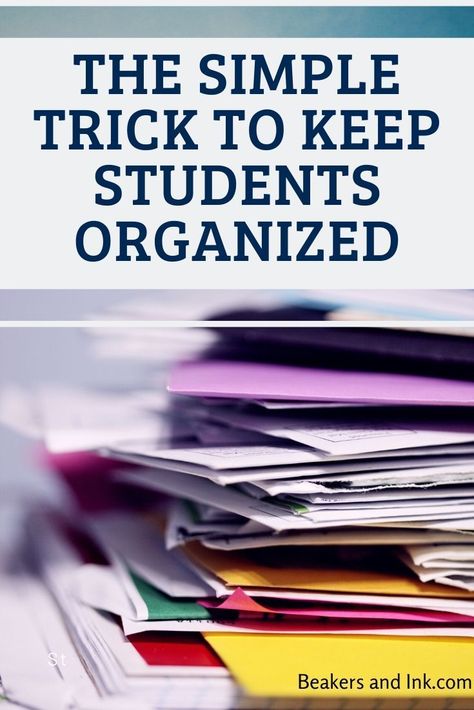 How To Organize School Notes, Student Folder Organization, School Tricks, Student Folders, Math Foldables, Student Binders, High School Organization, School Folders, Folder Organization