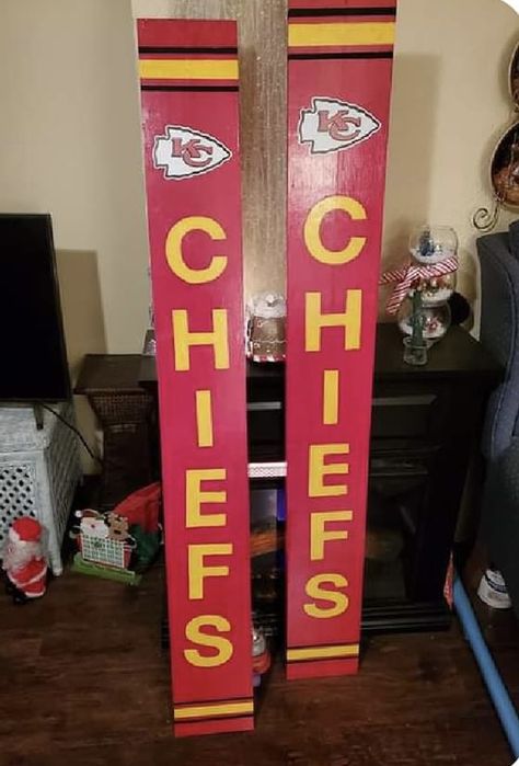 Kansas City Chiefs Porch Sign, Kc Chiefs Outdoor Decor, Kc Chiefs Wood Signs Diy, Chiefs Wooden Signs, Kc Chiefs Porch Sign, Chiefs Decor, Kansas City Chiefs Craft, Chiefs Crafts, Holiday Door Hangers