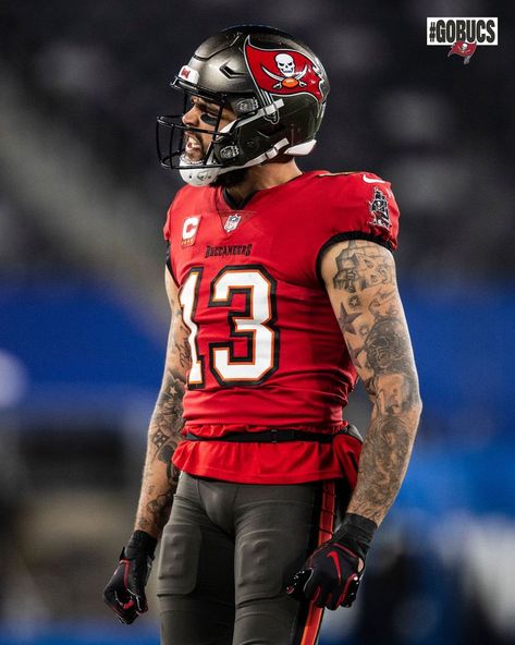 Mike Evans Buccaneers, Mike Evans Wallpaper, Buccaneers Wallpaper, Nfl Jokes, Buccaneers Logo, Tampa Bay Buccaneers Logo, Tampa Bay Buccaneers Football, Football Board, American Football Uniforms