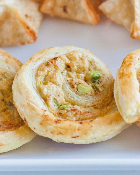 Cream Cheese Crab Spirals Puff Pastry Pinwheels, Crab Appetizer, Cheese Pinwheels, Creamy Crab, Beer Battered Fish, Puff Recipe, Easy Cheese, Crab Recipes, Frozen Puff Pastry