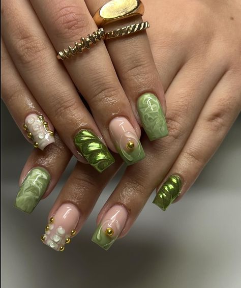 It’s kinda giving poison ivy Poison Ivy, Nail Ideas, Ivy, Nails