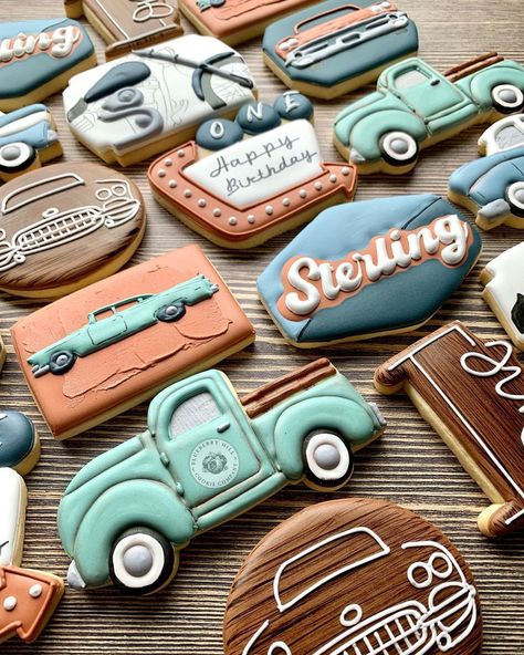 Vintage Car Cupcakes, Classic Truck Cookies, Vintage Truck Cookies Decorated, First Birthday Truck Theme, Vintage Truck Cookies, Vintage Cars Theme Birthday Party, Vintage Car Cookies Decorated, Vintage Car Birthday Cake, Vintage Cars Birthday Party